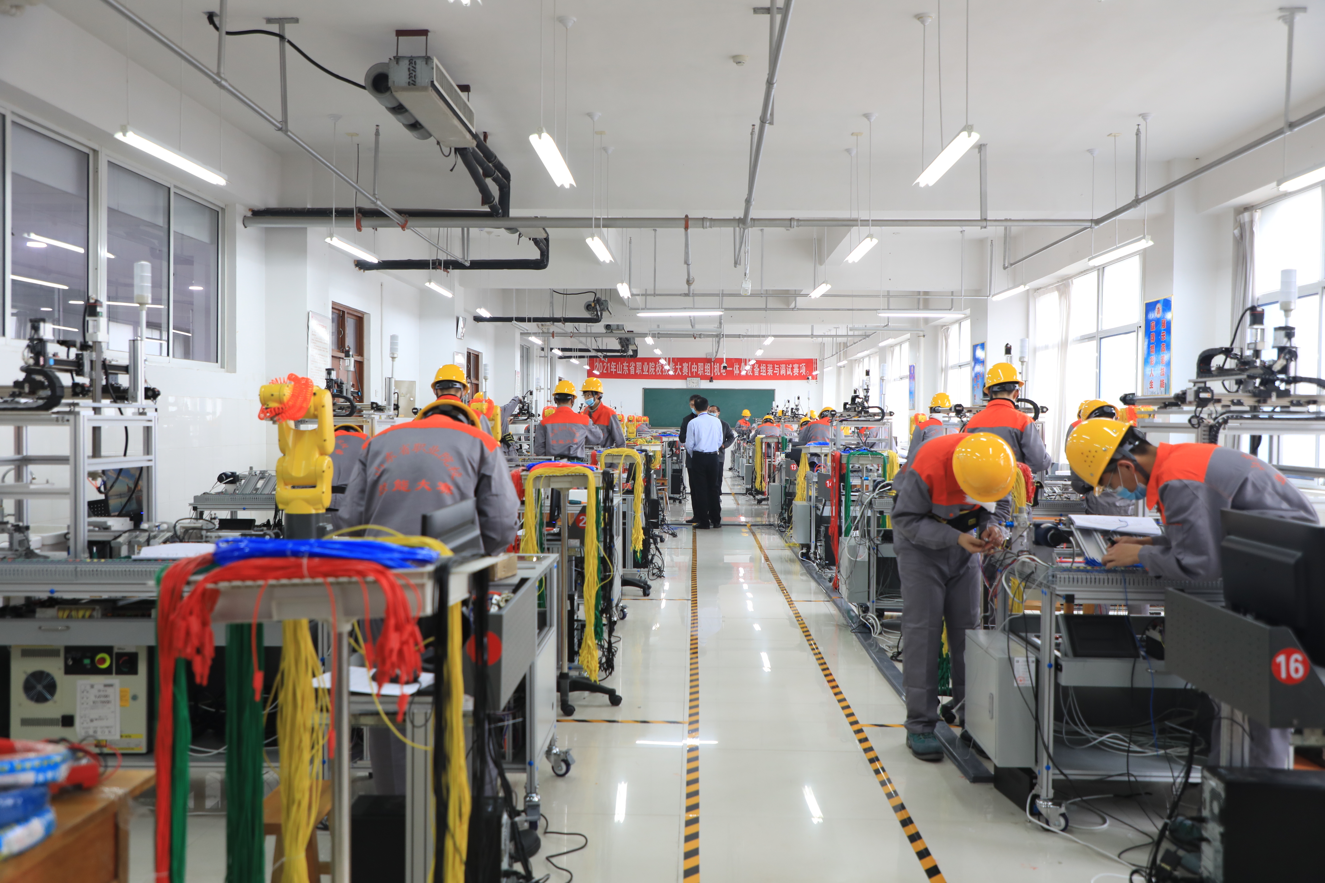 2021中职机电一体化省赛在潍坊市工业学校进行